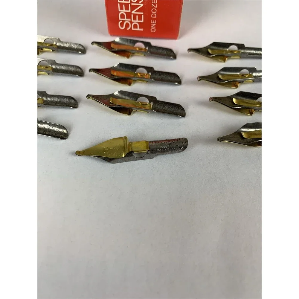 Vintage HUNT SPEEDBALL PENS B-4 Round Calligraphy Pen Ink Nibs Box of 12